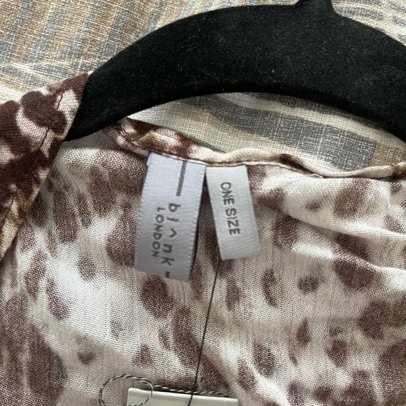 NWT snake print kimono from Anthropologie - Picture 9 of 9